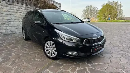 Begagnad Kia Ceed Sportswagon 128 HK (94 kW) 2015 Svart Kombi