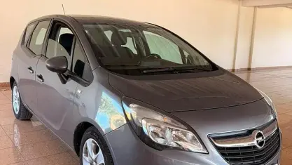 Usata Opel Meriva 95 CV (69 kW) 2016 Grigio Monovolume