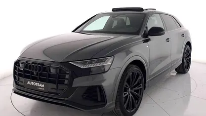 Usata Audi Q8 Sport 340 CV (250 kW) 2023 Grigio metall. SUV