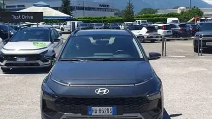 Usata Hyundai Bayon 79 CV (58 kW) 2025 Grigio scuro SUV