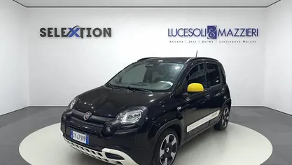 Usata Fiat Panda Cross Cross 69 CV (50 kW) 2025 Nero Utilitaria
