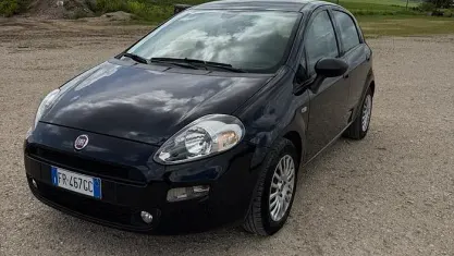 Usata Fiat Punto S 95 CV (69 kW) 2018 Nero Utilitaria