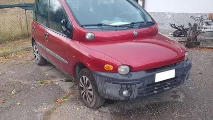 Usata Fiat Multipla 103 CV (75 kW) 2000 Rosso Monovolume