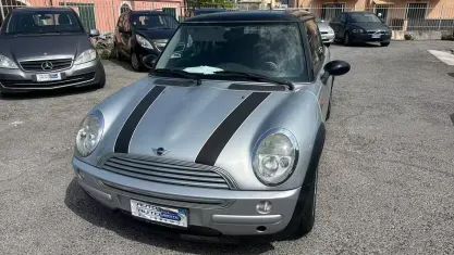 Usata Mini Cooper 116 CV (85 kW) 2003 Grigio Utilitaria
