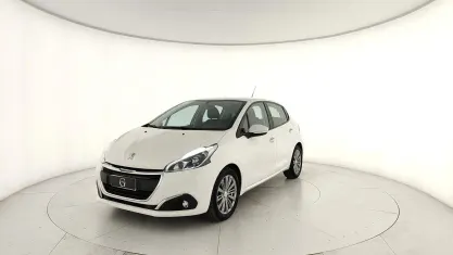 Usata Peugeot 208 Active 83 CV (61 kW) 2019 Bianco Utilitaria