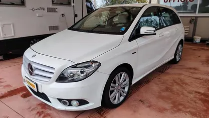 Usata Mercedes B180 Executive 110 CV (80 kW) 2012 Bianco Monovolume