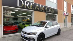 Grigio perlato Usata 2018 VW Polo R-line Tre volumi | 15.990 € (Cara)