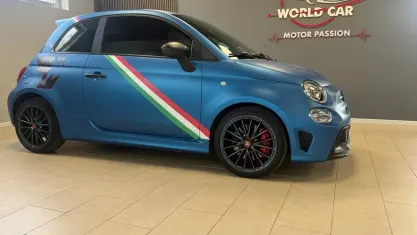Usata Abarth 695 180 CV (132 kW) 2023 Blu Utilitaria