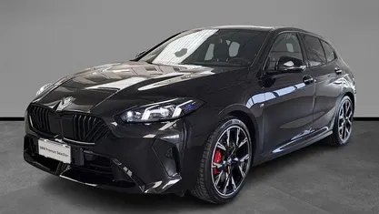 Begagnad BMW 118 Comfort Edition 150 HK (110 kW) 2024 Svart Halvkombi