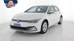 Usata 2023 VW Golf VIII Life Tre volumi | 20.700 € (Super prezzo)