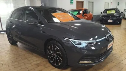 Usata VW Golf VII Style 150 CV (110 kW) 2021 Dolphin grey / metallizzato Utilitaria