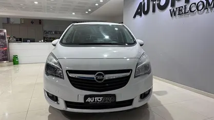 Usata 2015 Opel Meriva Design Edition Monovolume | 5500 € (Buon prezzo)