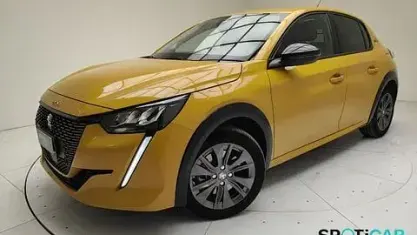 Usata Peugeot e-208 Allure 100 kW (136 CV) 2023 Giallo Utilitaria