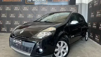 Usata Renault Clio IV Dynamique 75 CV (55 kW) 2012 Berlina