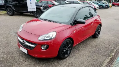 Usata Opel Adam Glam 87 CV (63 kW) 2016 Rosso Utilitaria