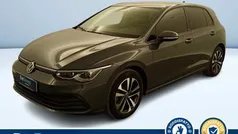 Grigio scuro metallizzato Usata 2021 VW Golf VIII Life Tre volumi | 25.300 € (Buon prezzo)