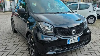Usata Smart ForFour Passion 61 CV (44 kW) 2015 Nero Utilitaria