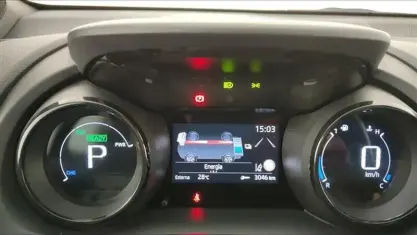 Usata Toyota Yaris Lounge 116 CV (85 kW) 2021 Grigio scuro Utilitaria