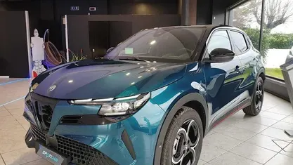 Usata Alfa Romeo Junior Edizione Speciale 136 CV (100 kW) 2024 Blu SUV