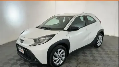 Usata Toyota Aygo X Active 72 CV (52 kW) 2022 Bianco SUV