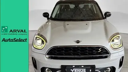 Usata Mini Cooper Countryman Business 220 CV (161 kW) 2020 Argento SUV