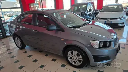 Usata Chevrolet Aveo LT 75 CV (55 kW) 2012 Grigio Berlina