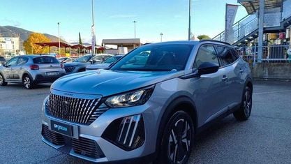 Usata Peugeot 2008 Allure 131 CV (96 kW) 2025 Argento SUV