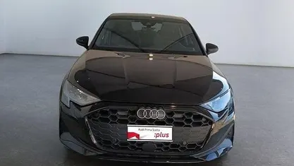 Nero Nuova 2025 Audi A3 Sportback Business Utilitaria | 39.000 € (Buon prezzo)