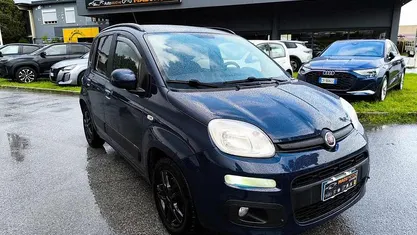 Usata Fiat Panda Lounge 95 CV (69 kW) 2017 Blu Berlina
