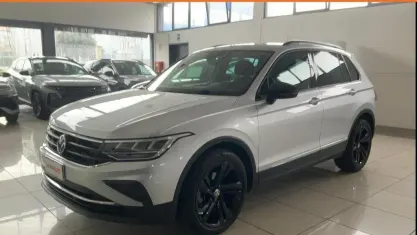 Usata VW Tiguan 150 CV (110 kW) 2021 Grigio SUV