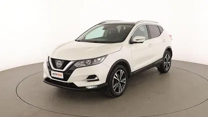 Usata Nissan Qashqai N-Connecta 110 CV (80 kW) 2017 Bianco SUV