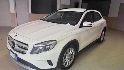 Bianco Usata 2016 Mercedes GLA180 Premium SUV | 13.500 € (Buon prezzo)