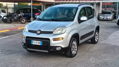 Usata Fiat Panda 4x4 S 75 CV (55 kW) 2015 Grigio Utilitaria