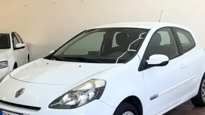 Usata Renault Clio IV Dynamique 75 CV (55 kW) 2012 Bianco Berlina