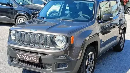 Usata Jeep Renegade Sport 110 CV (80 kW) 2017 Grigio scuro metallizzato SUV