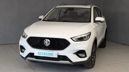 Usata MG ZS Luxury 111 CV (81 kW) 2023 Bianco SUV