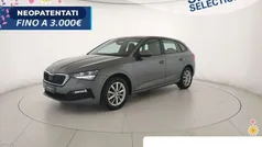 Grigio graphite metallizzato Usata 2022 Skoda Scala Ambition Due volumi | 13.900 € (Ottimo prezzo)