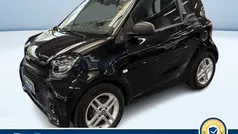 Musta Käytetty 2022 Smart ForTwo Electric Drive Pure Sedan | 13.200 € (Perustarjous)