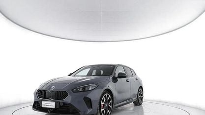 Usado BMW 118 M Sport 150 HP (110 kW) 2025 Cinzento Citadino