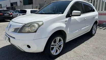 Usata Renault Koleos LIMITED 150 CV (110 kW) 2011 Bianco SUV