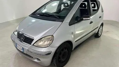 Usata Mercedes A140 Avantgarde 82 CV (60 kW) 2004 Argento Berlina