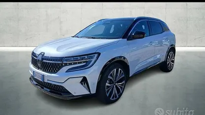 Begagnad Renault Austral Iconic 200 HK (147 kW) 2023 Vit SUV