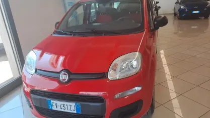 Usata Fiat Panda Easy 69 CV (50 kW) 2019 Rosso Utilitaria