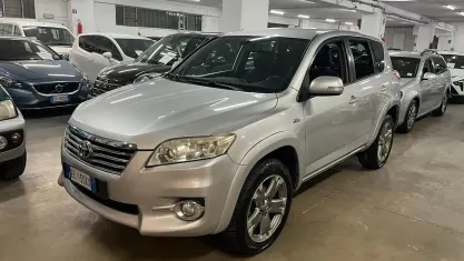 Usata Toyota RAV4 Executive 150 CV (110 kW) 2012 Grigio SUV