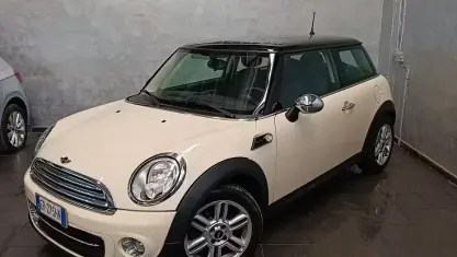 Usata Mini Cooper D Hype 112 CV (82 kW) 2013 Beige Utilitaria