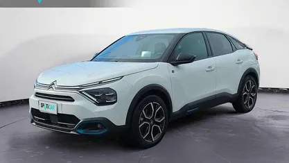 Usata 2021 Citroën e-C4 Feel Tre volumi | 15.100 € (Ottimo prezzo)