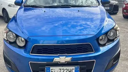 Usata Chevrolet Aveo LS 84 CV (61 kW) 2012 Bluazzurro Berlina