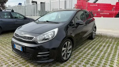 Usata Kia Rio 75 CV (55 kW) 2016 Nero Utilitaria