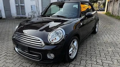 Usata Mini Cooper Cabriolet 122 CV (89 kW) 2013 Cabrio
