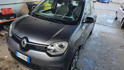 Usata Renault Twingo Equilibre 65 CV (47 kW) 2024 Grigio Utilitaria